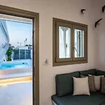 Dafnes 2 Villa Perivolos (Santorini)
